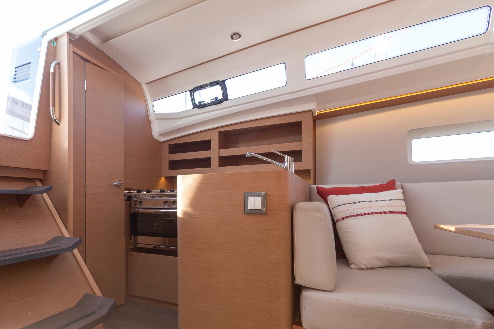 Galerie Details: Jeanneau Sun Odyssey 380 - Bild 7