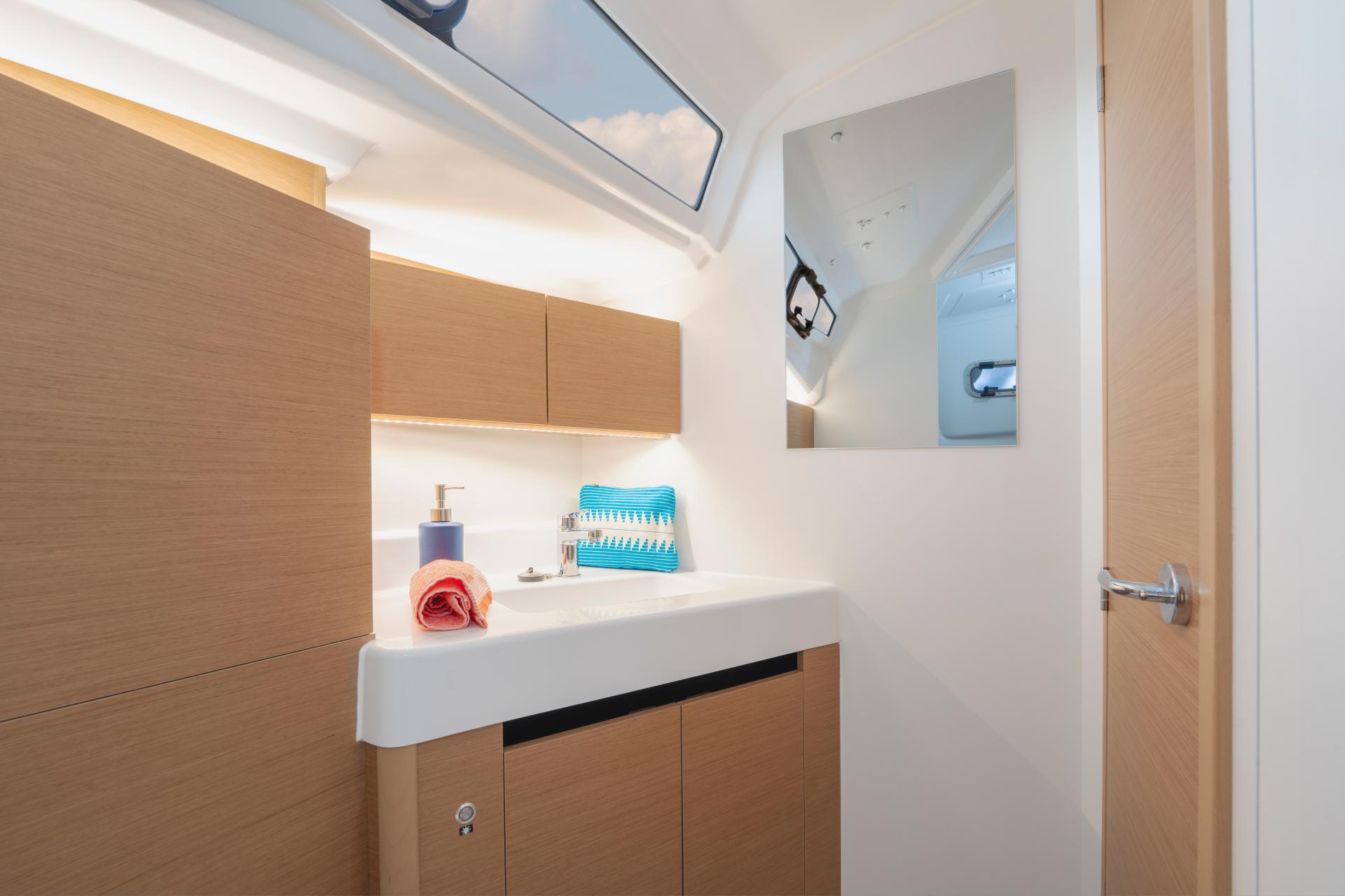 Galerie Details: Jeanneau Sun Odyssey 350 - Bild 1