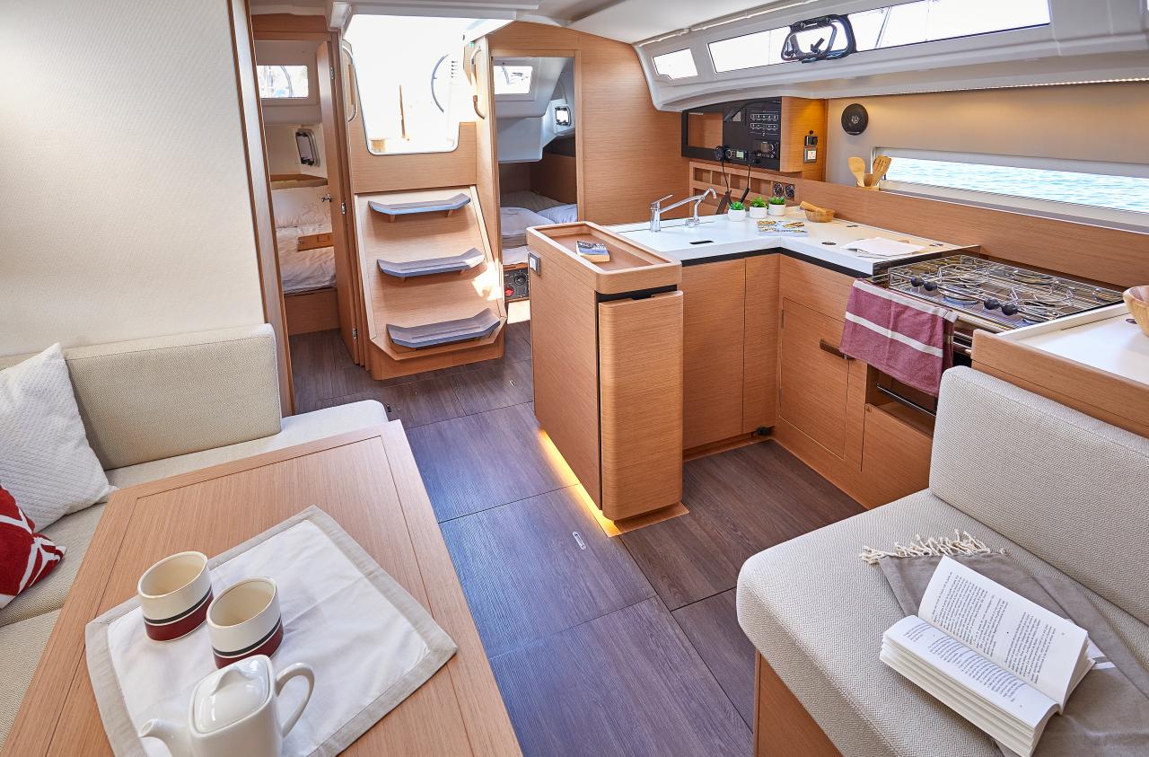 Galerie Details: Jeanneau Sun Odyssey 410 - Bild 1