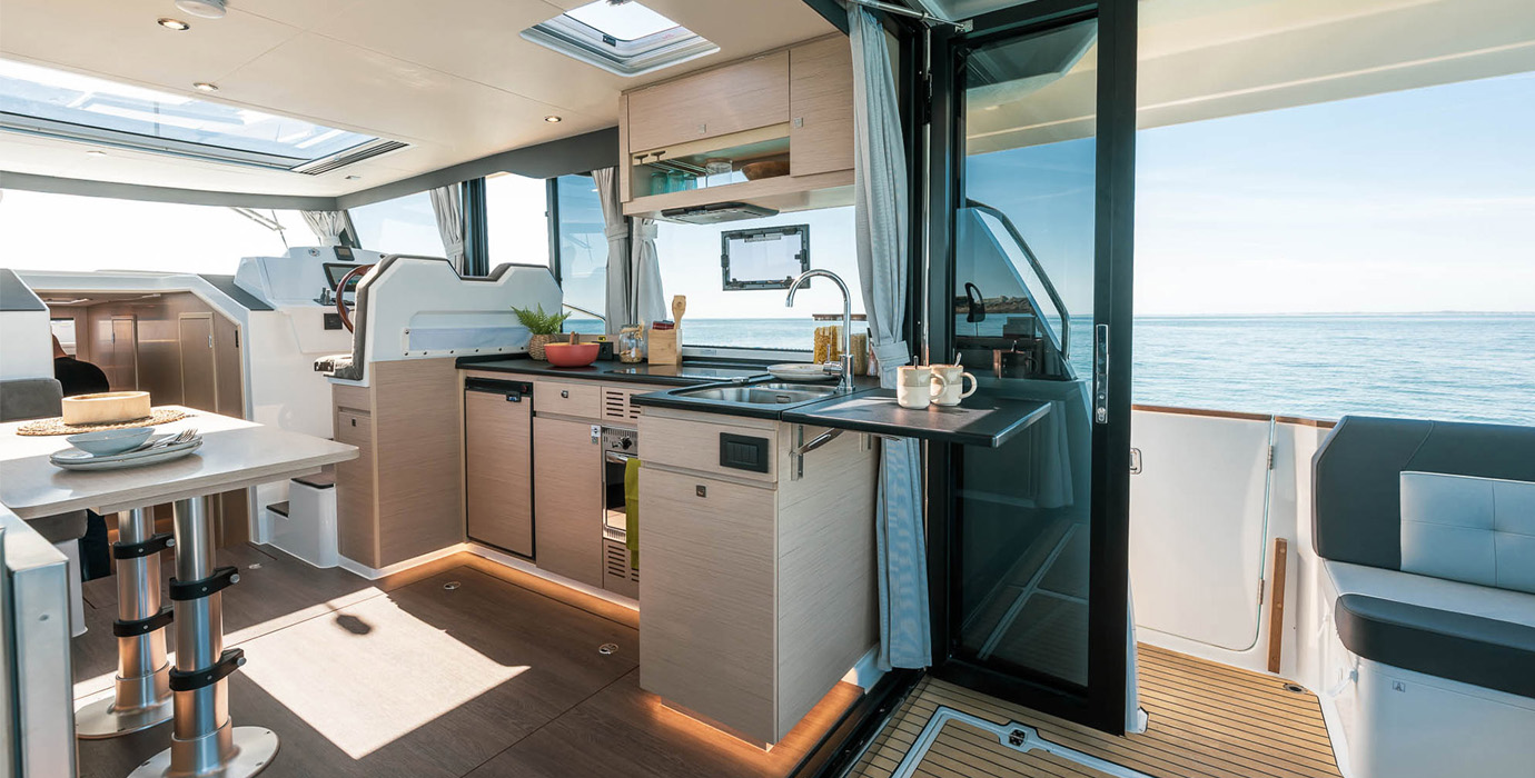 Galerie Details: Delphia 12 Sedan - Bild 10
