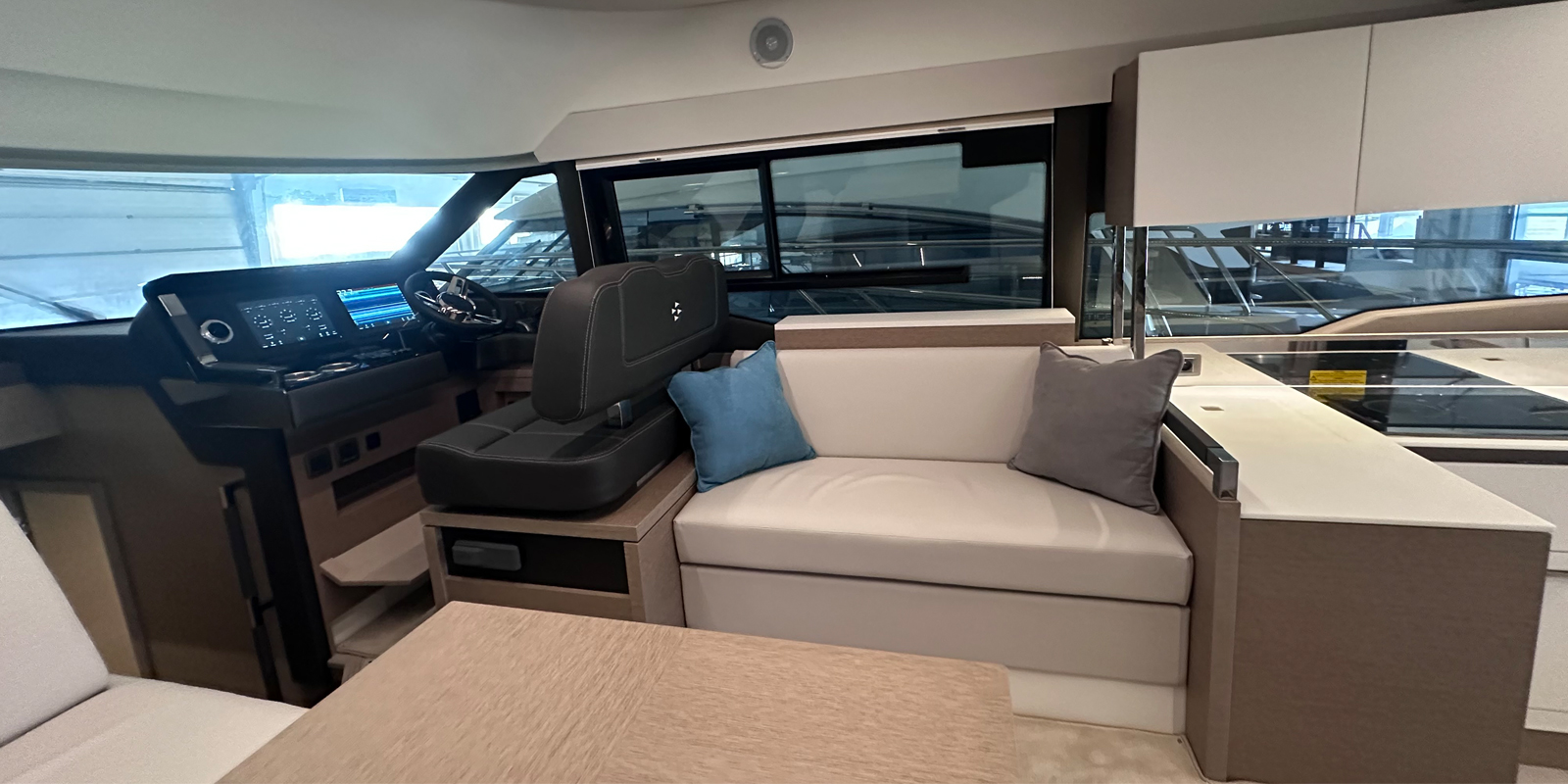 Galerie Übersicht: Prestige Yachts Prestige 460 - Bild 17
