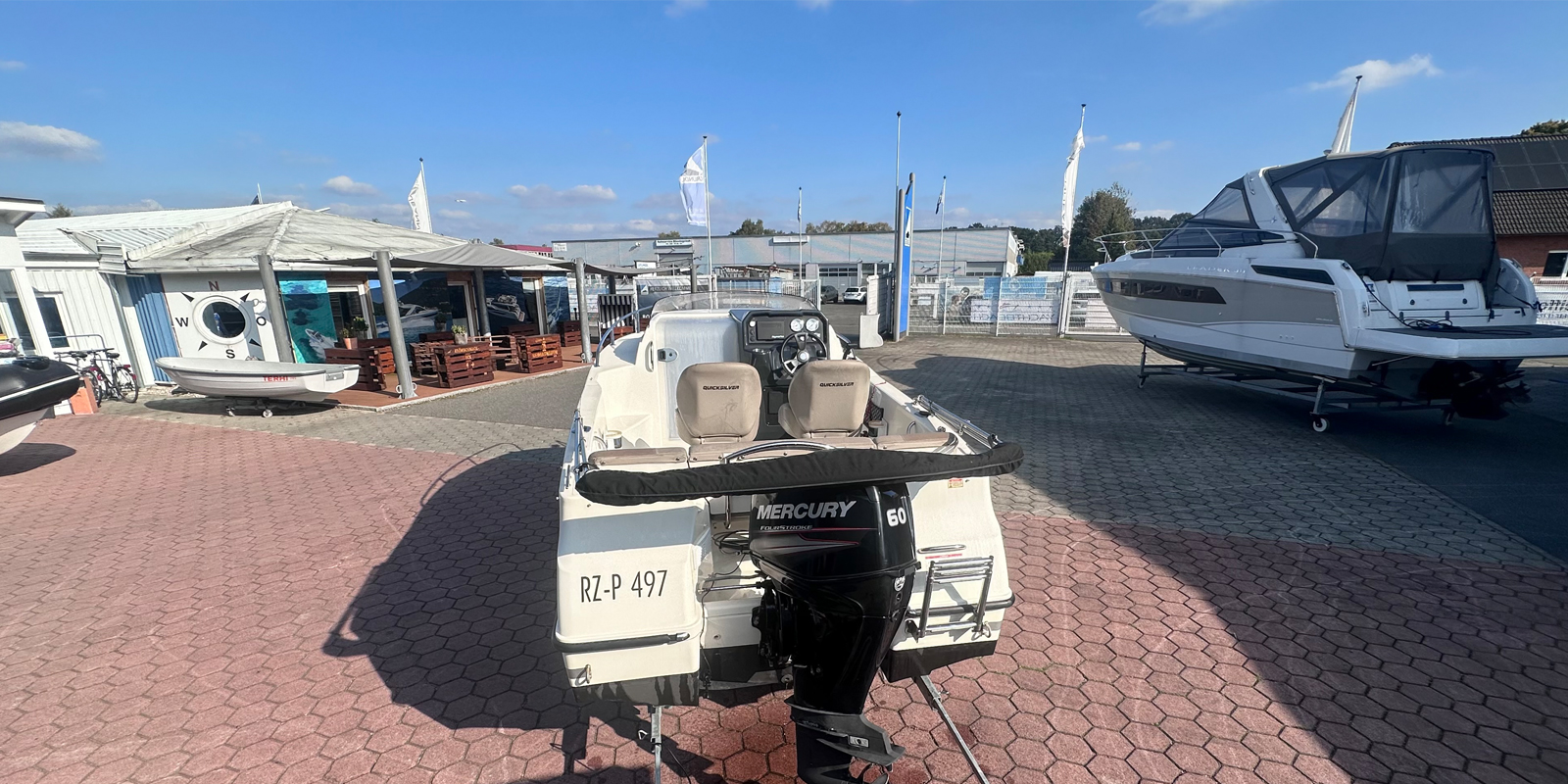 Galerie Übersicht: Quicksilver (Brunswick Marine) 505 Cabin - Bild 3