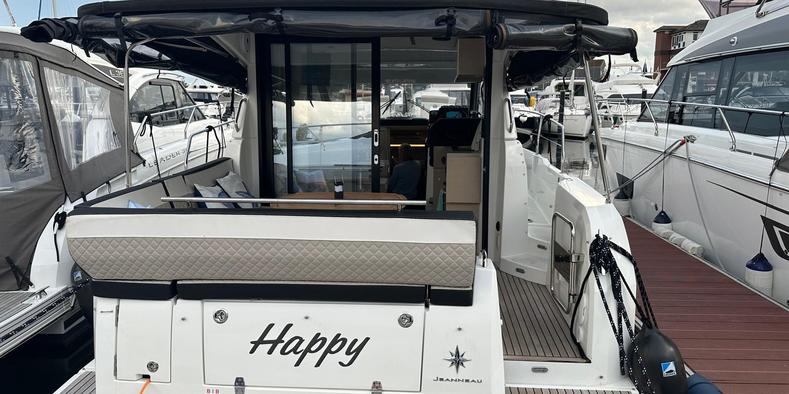 Galerie Übersicht: Jeanneau NC33 - Bild 3