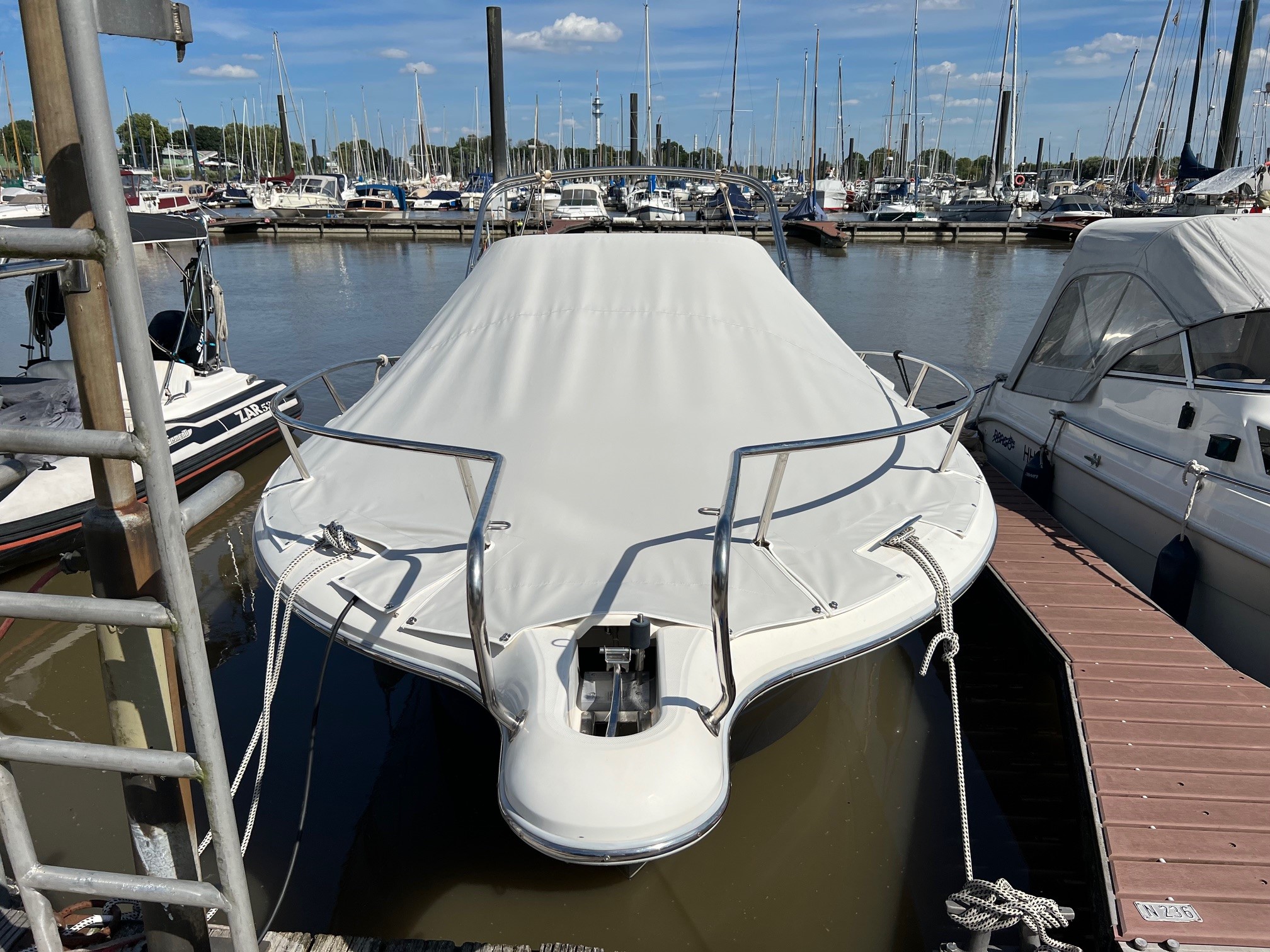 Galerie Übersicht: Kelt White Shark 248 SD - Bild 3