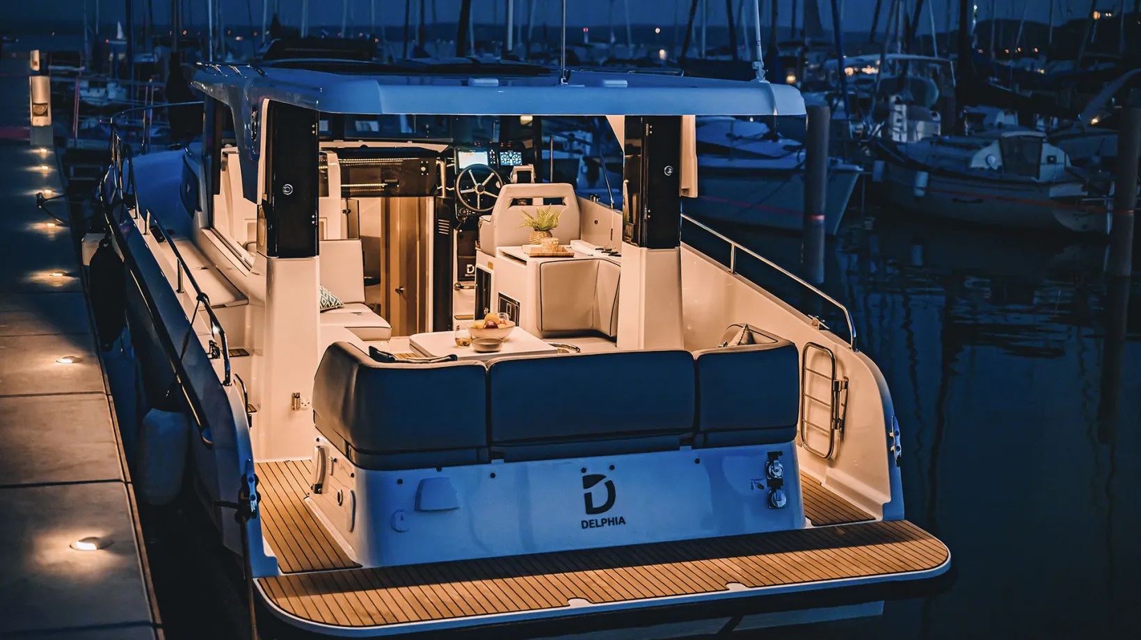 Galerie Übersicht: Delphia Yachts 10 Top Lounge - Bild 4