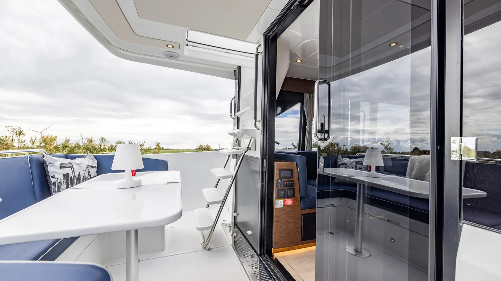 Galerie Übersicht: Delphia Yachts 11 FlyLounge Elektro - Bild 10