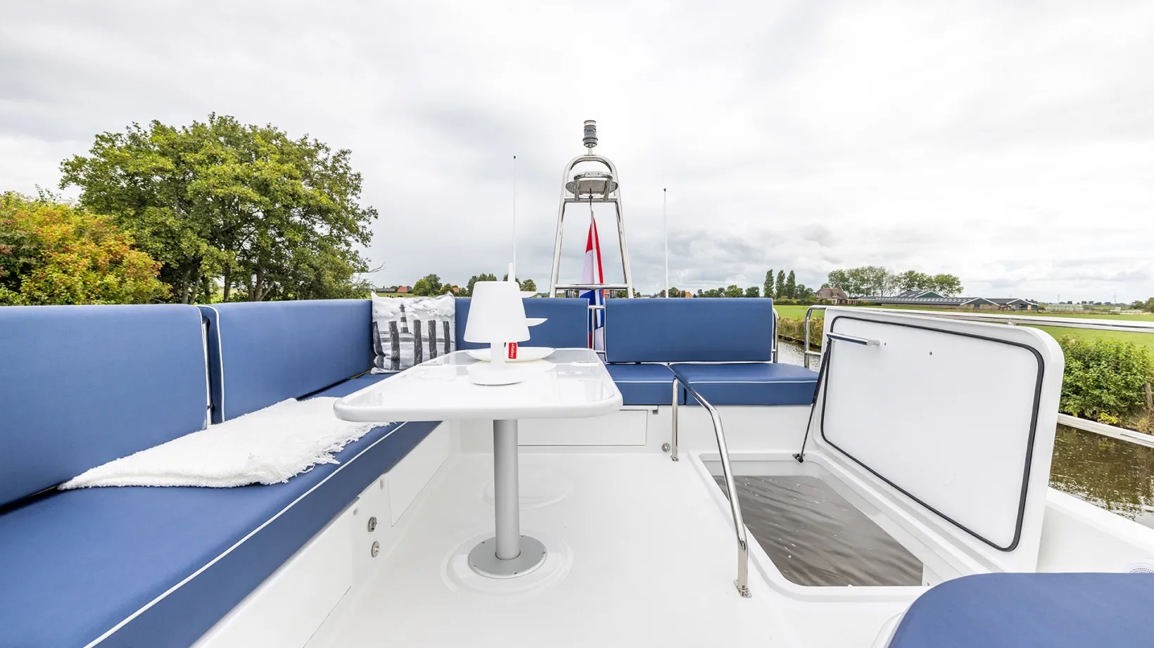 Galerie Übersicht: Delphia Yachts 11 FlyLounge Elektro - Bild 14