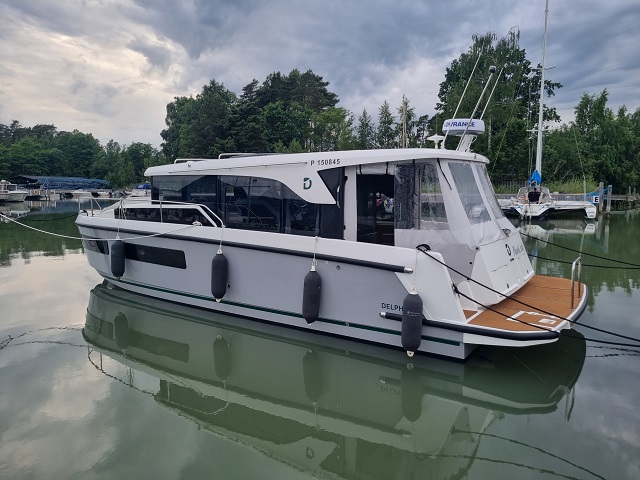 Delphia Yachts 11 Sedan