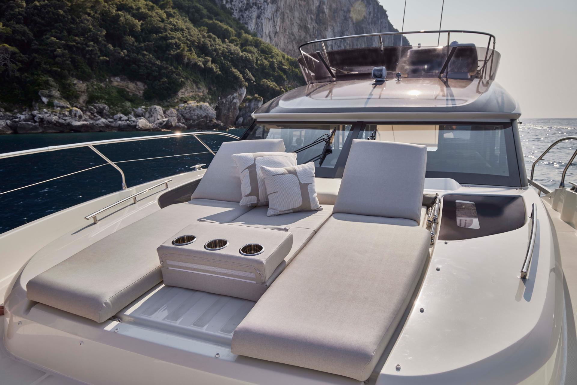 Galerie Übersicht: Prestige Yachts F4.9 - Bild 9