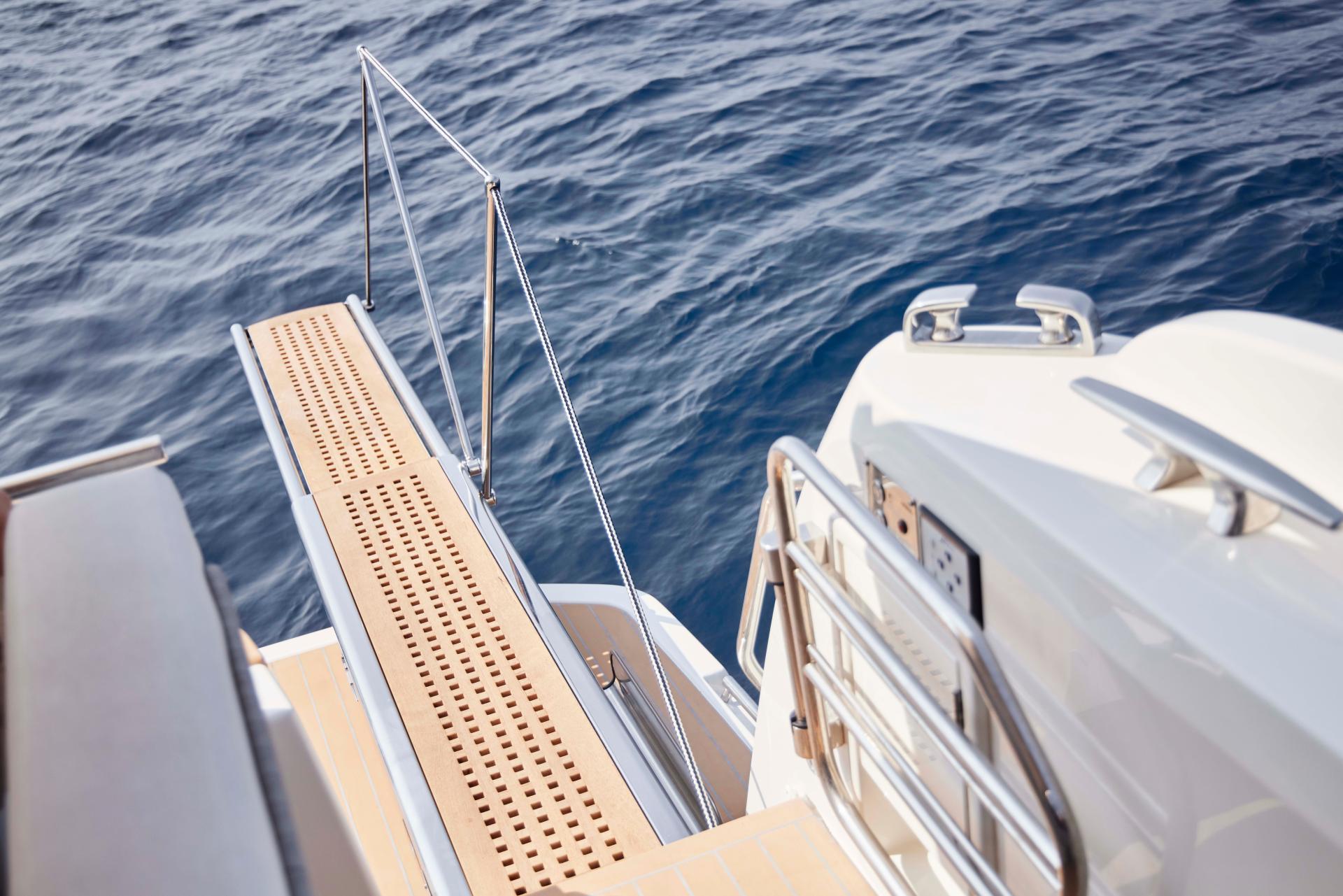 Galerie Übersicht: Prestige Yachts F4.9 - Bild 12