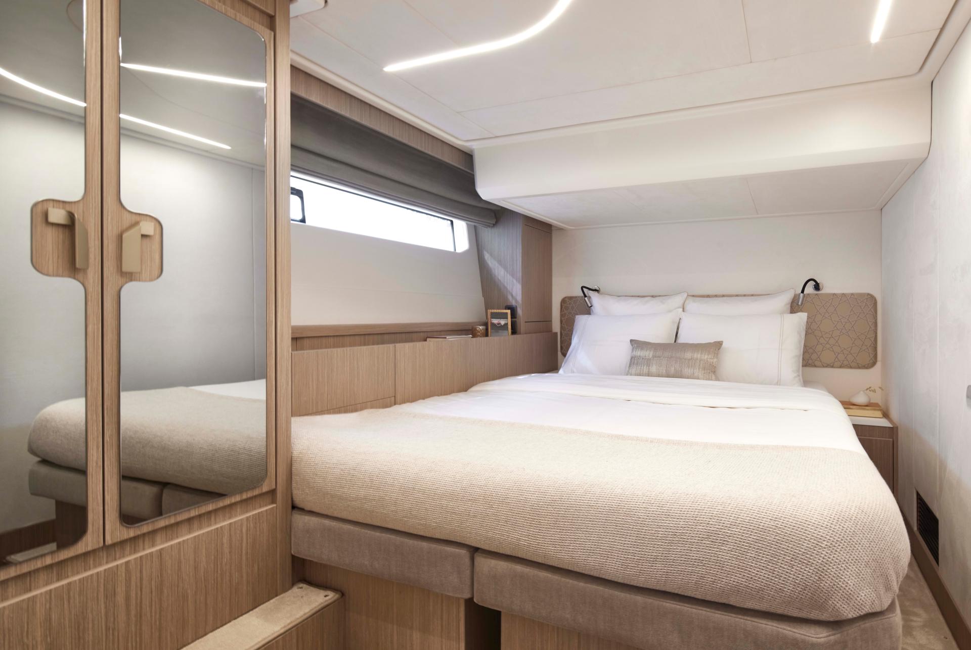 Galerie Übersicht: Prestige Yachts F4.9 - Bild 22