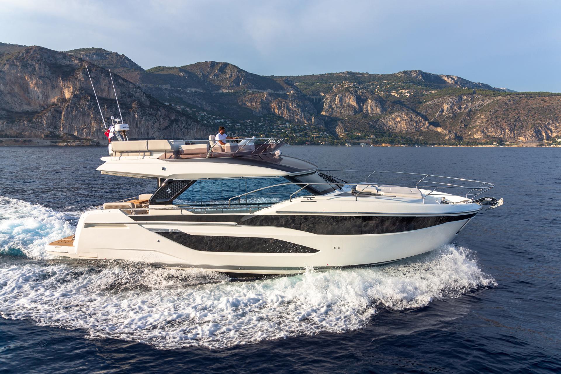 Galerie Übersicht: Prestige Yachts F4.9 - Bild 25