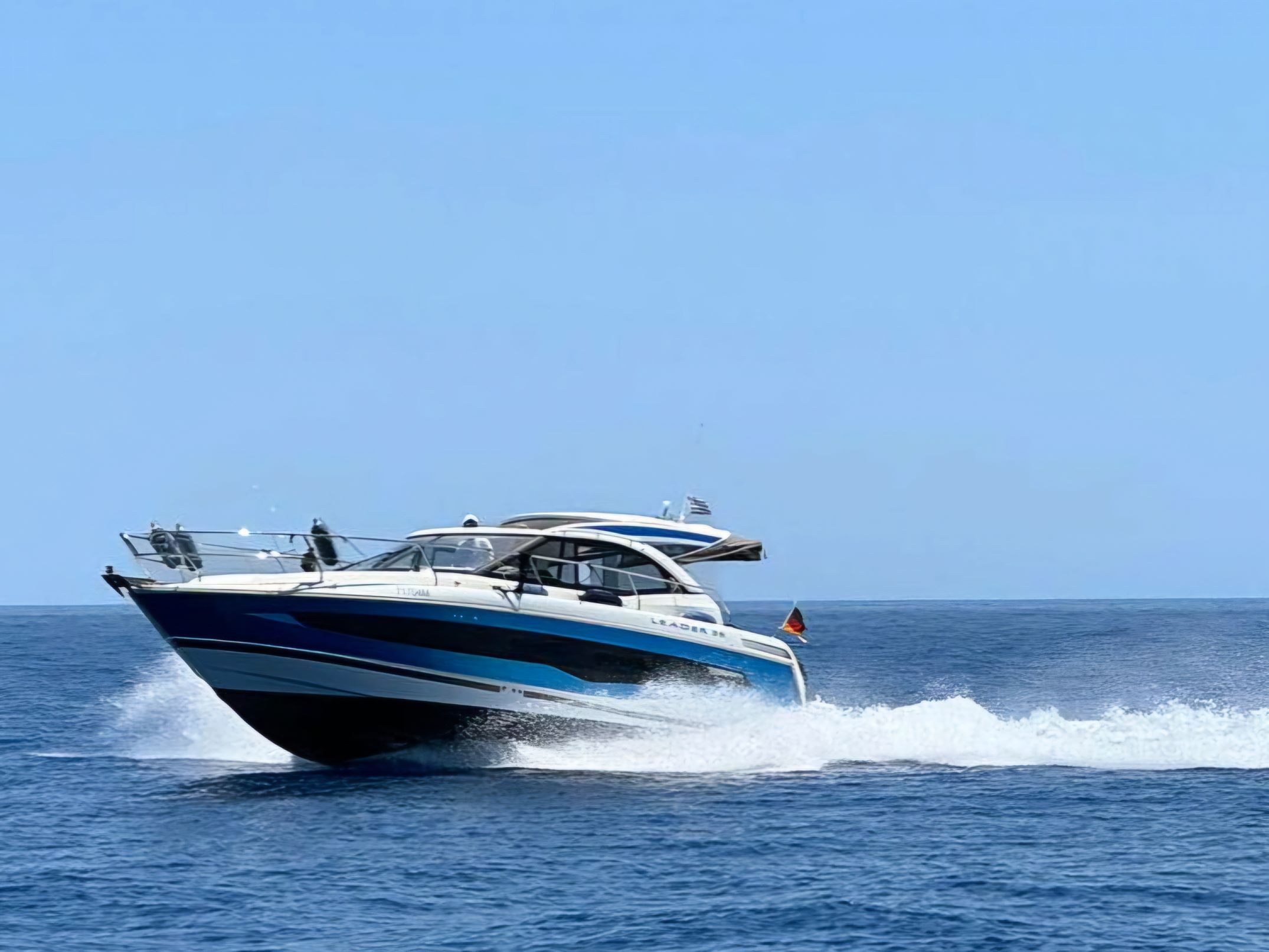 Galerie Übersicht: Jeanneau Leader 36 Sporttop - Bild 7