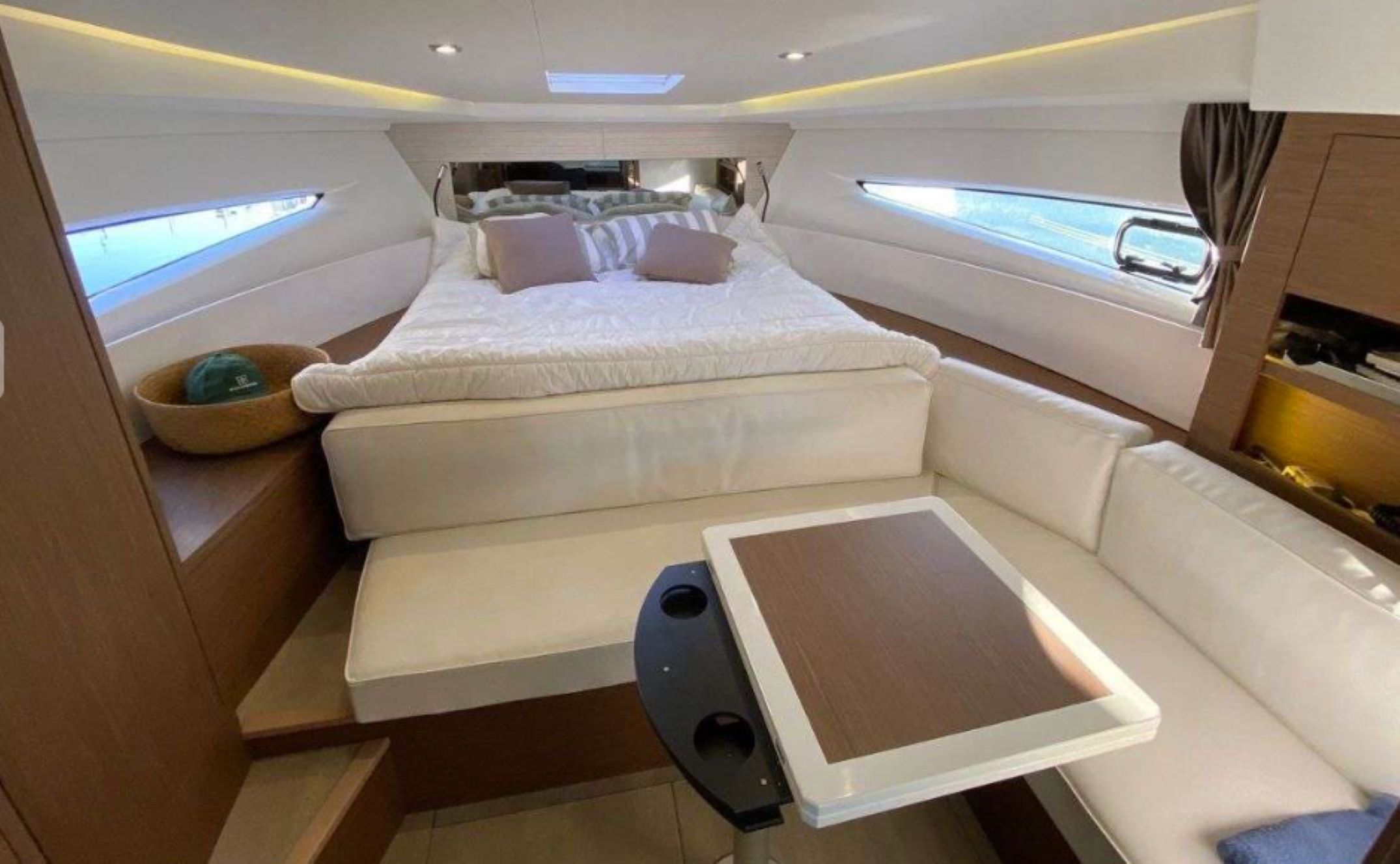 Galerie Übersicht: Jeanneau Leader 36 Sporttop - Bild 10