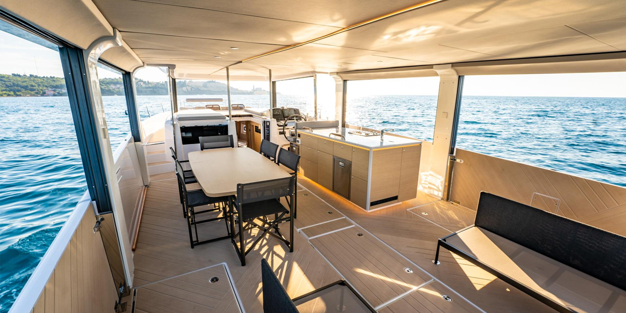 jeanneau sea loft 480 schwimmende hotelvilla itb berlin sea loft 480 bild 005