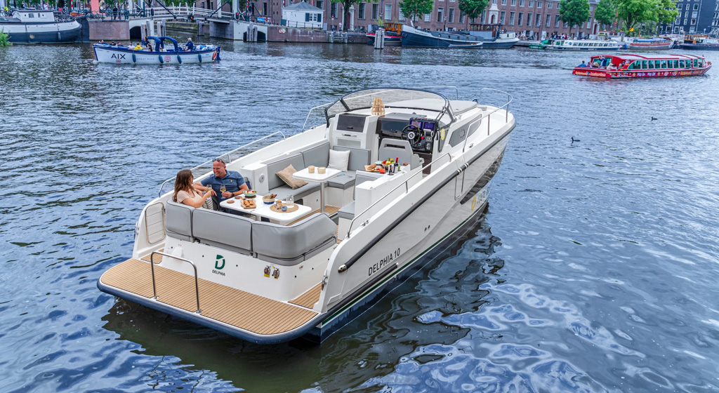 Delphia 10 Baureihe Yachten Delphia bild Delphia 10 Lounge 01