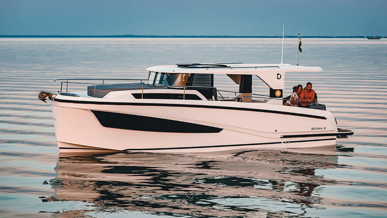 Delphia 10 Baureihe Yachten Delphia bild Delphia 10 LoungeTop 00