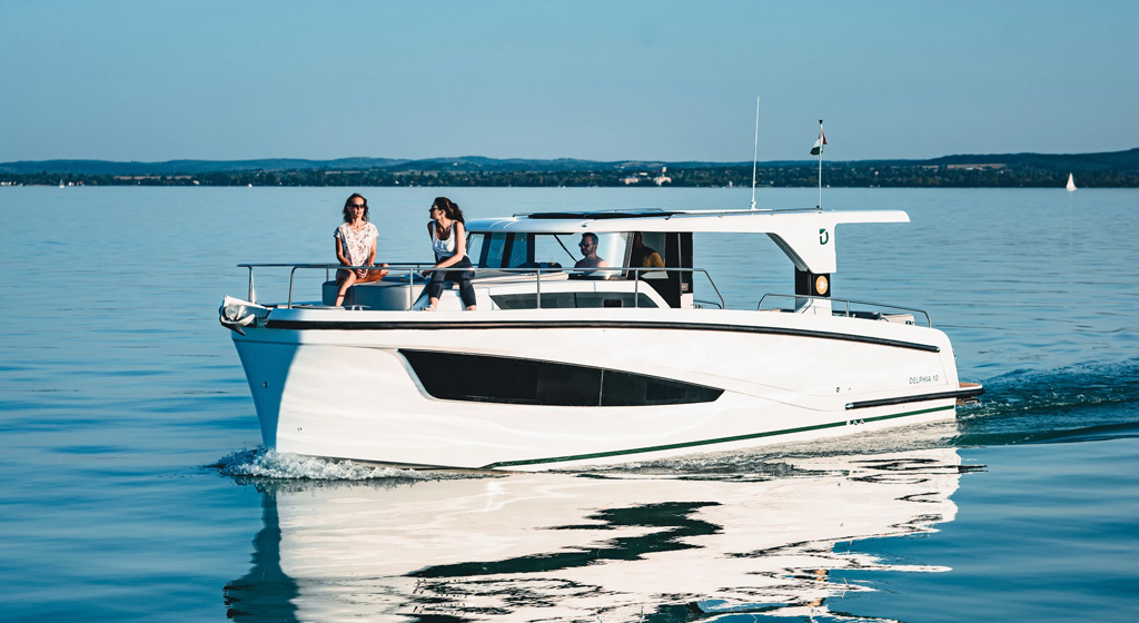 Delphia 10 Baureihe Yachten Delphia bild Delphia 10 LoungeTop 01