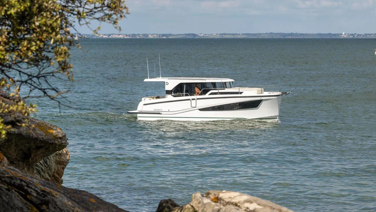 Delphia 10 Baureihe Yachten Delphia bild Delphia 10 Sedan 00