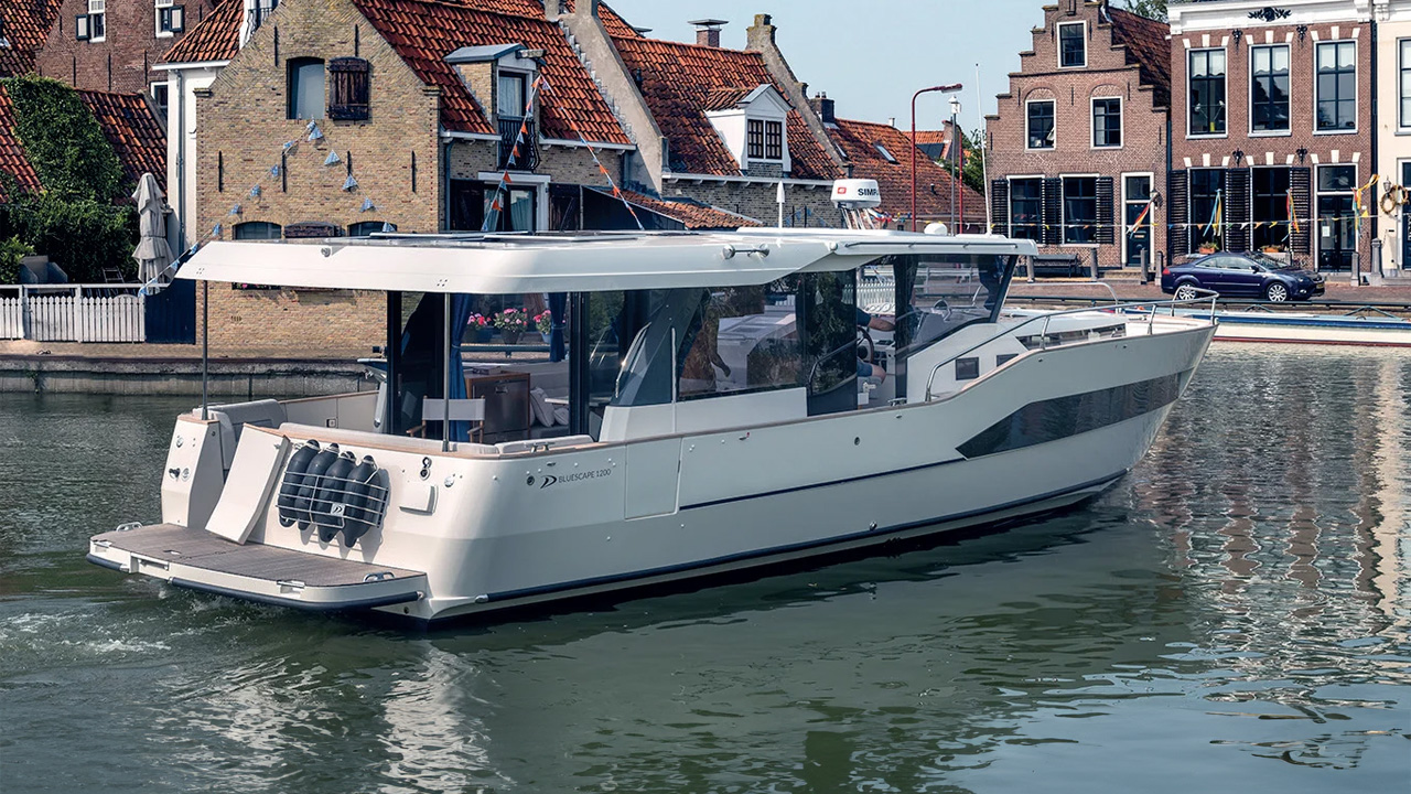 Delphia 12 Baureihe Yachten Delphia bild Delphia 12 Sedan 00