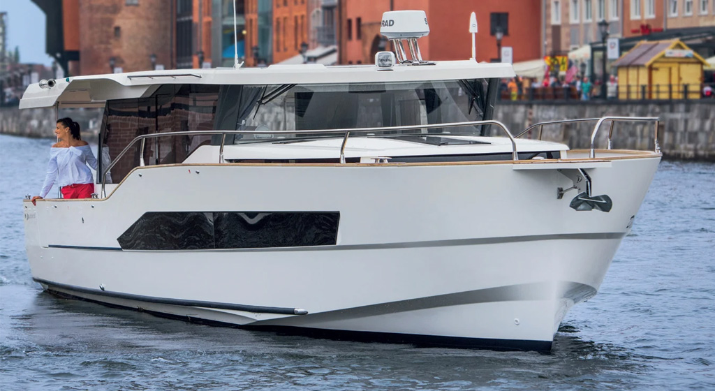 Delphia 12 Baureihe Yachten Delphia bild Delphia 12 Sedan 02