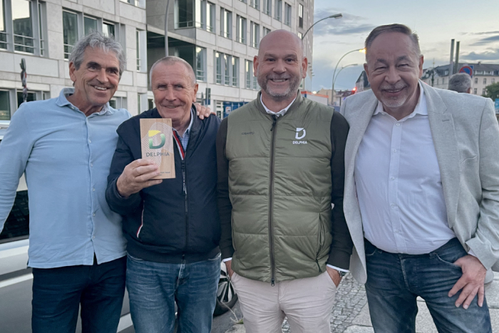gruendl bootsimport auszeichnung delphia dealer of the year bild 006