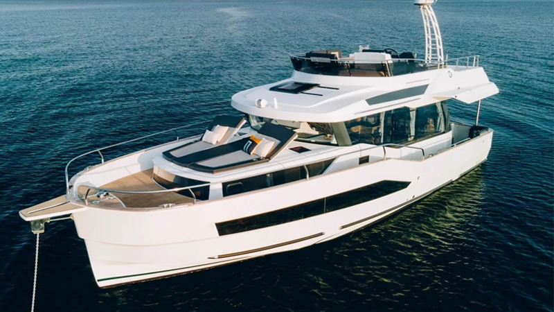 2726 delphia yachts delphia 12 flylounge bild 00 00 1