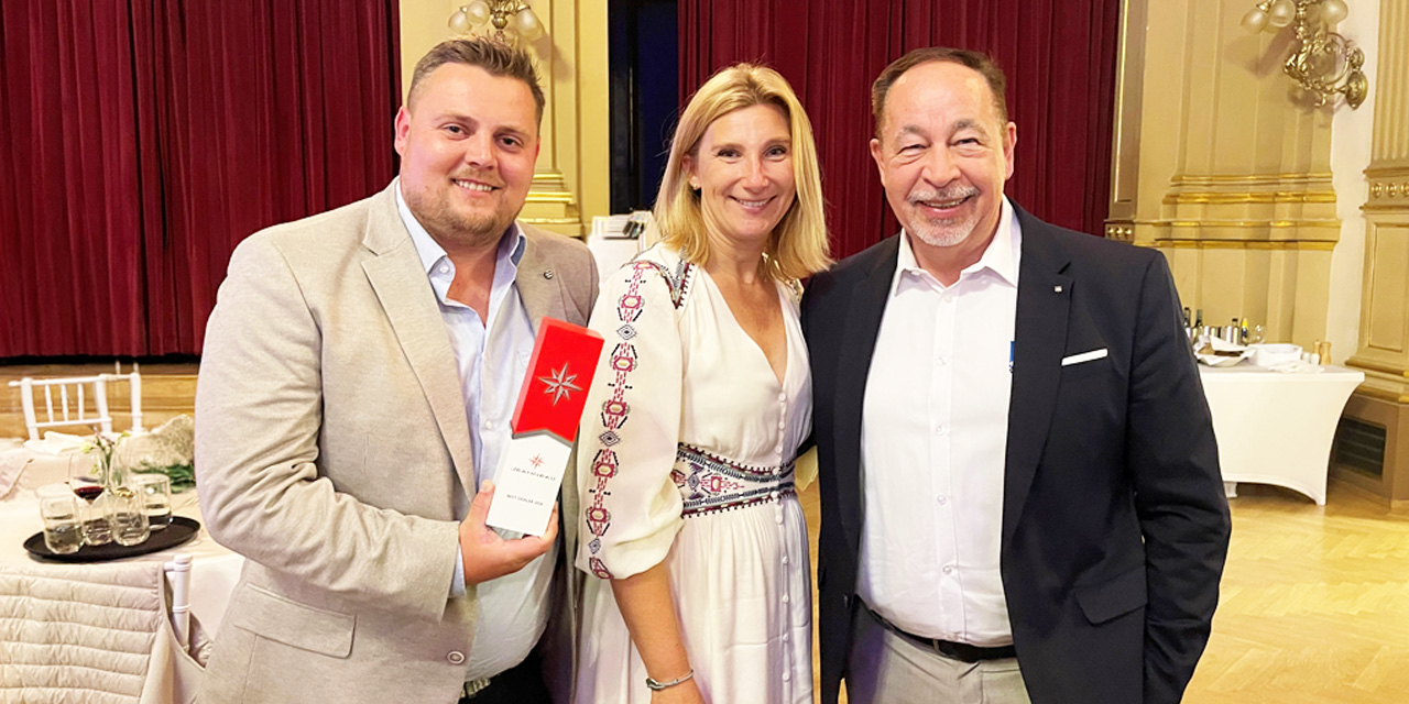 gruendl bootsimport jeanneau dealer of the year 2026 02