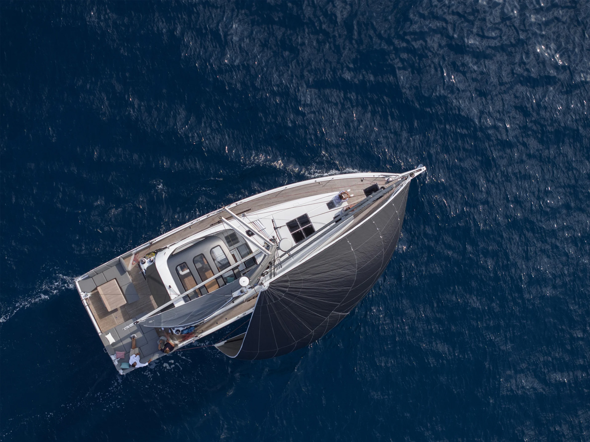 JEANNEAU YACHT 55 IMAGE EXTERIOR Profiles 00 002 001