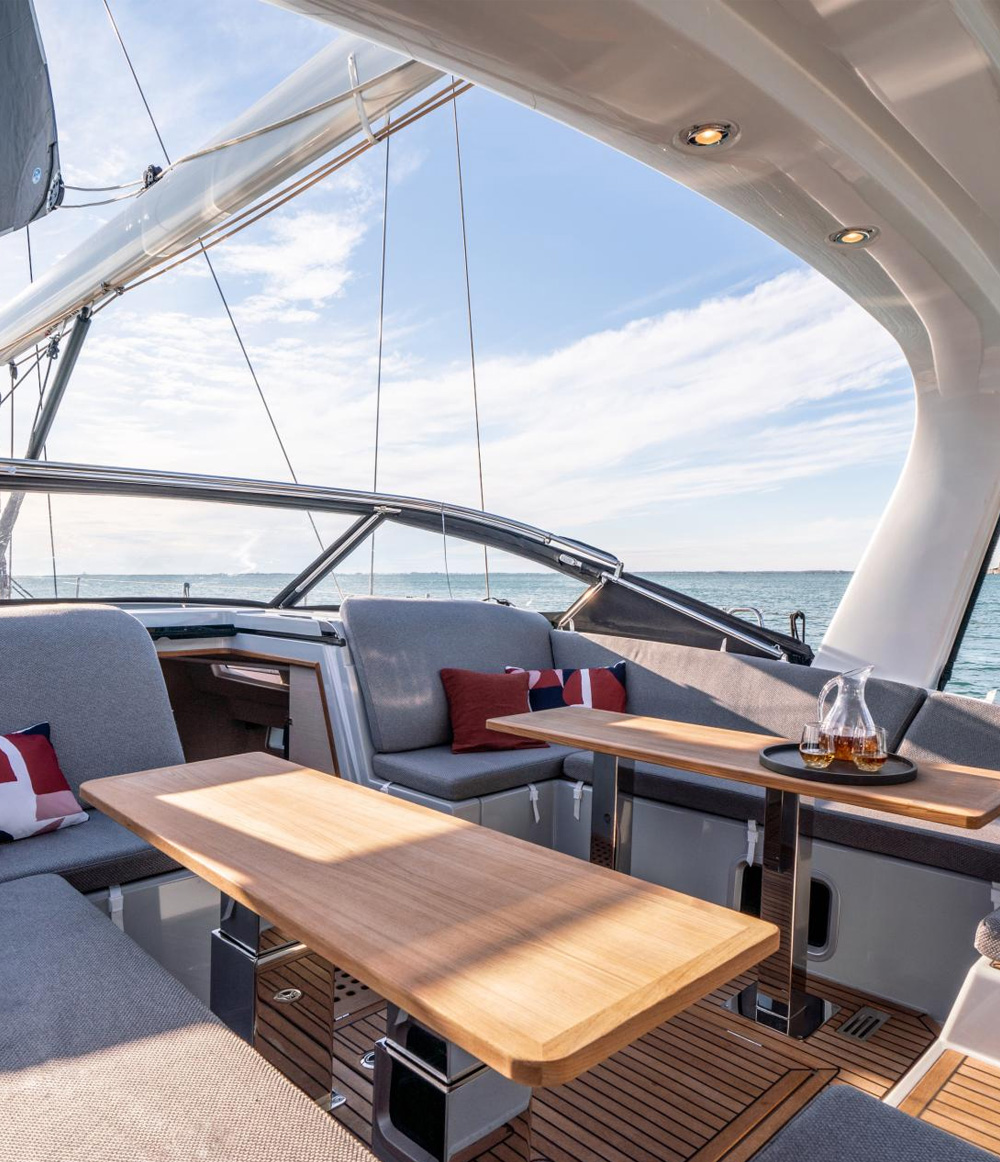 JEANNEAU YACHT IMAGE EXTERIOR Profiles 00 002 002