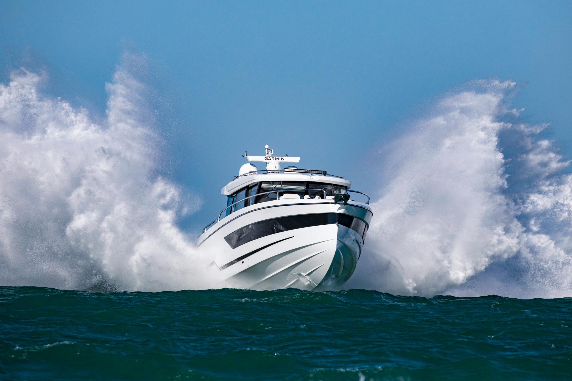WELLCRAFT355 IMAGE EXTERIOR RUNNING FRANCE