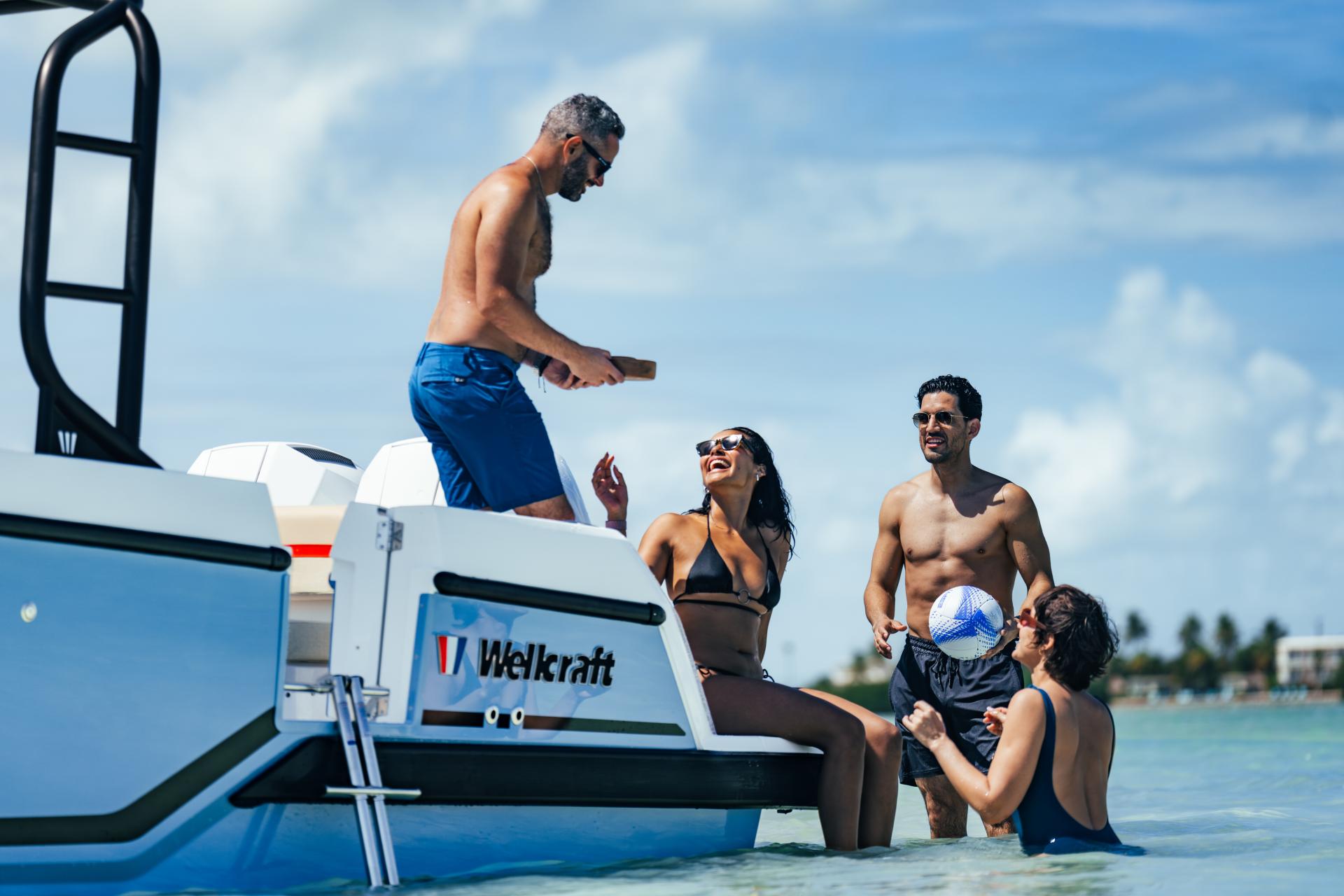 WELLCRAFT 28 T TOP IMAGE LIFESTYLE FLORIDA (10)