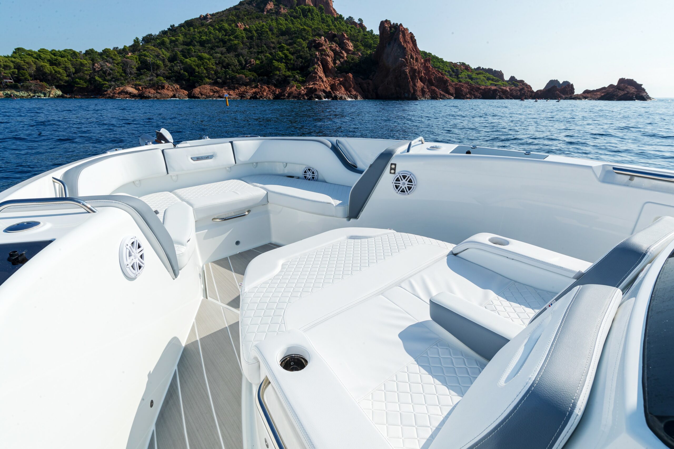 WELLCRAFT 38 T TOP IMG EXT STILL BOW SUNLOUNGE FRANCE