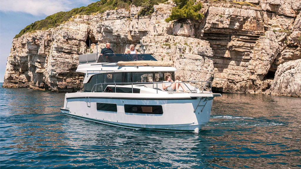 DELPHIA 2027: Neue Motoren, Elektro- & Hybrid-Yachten