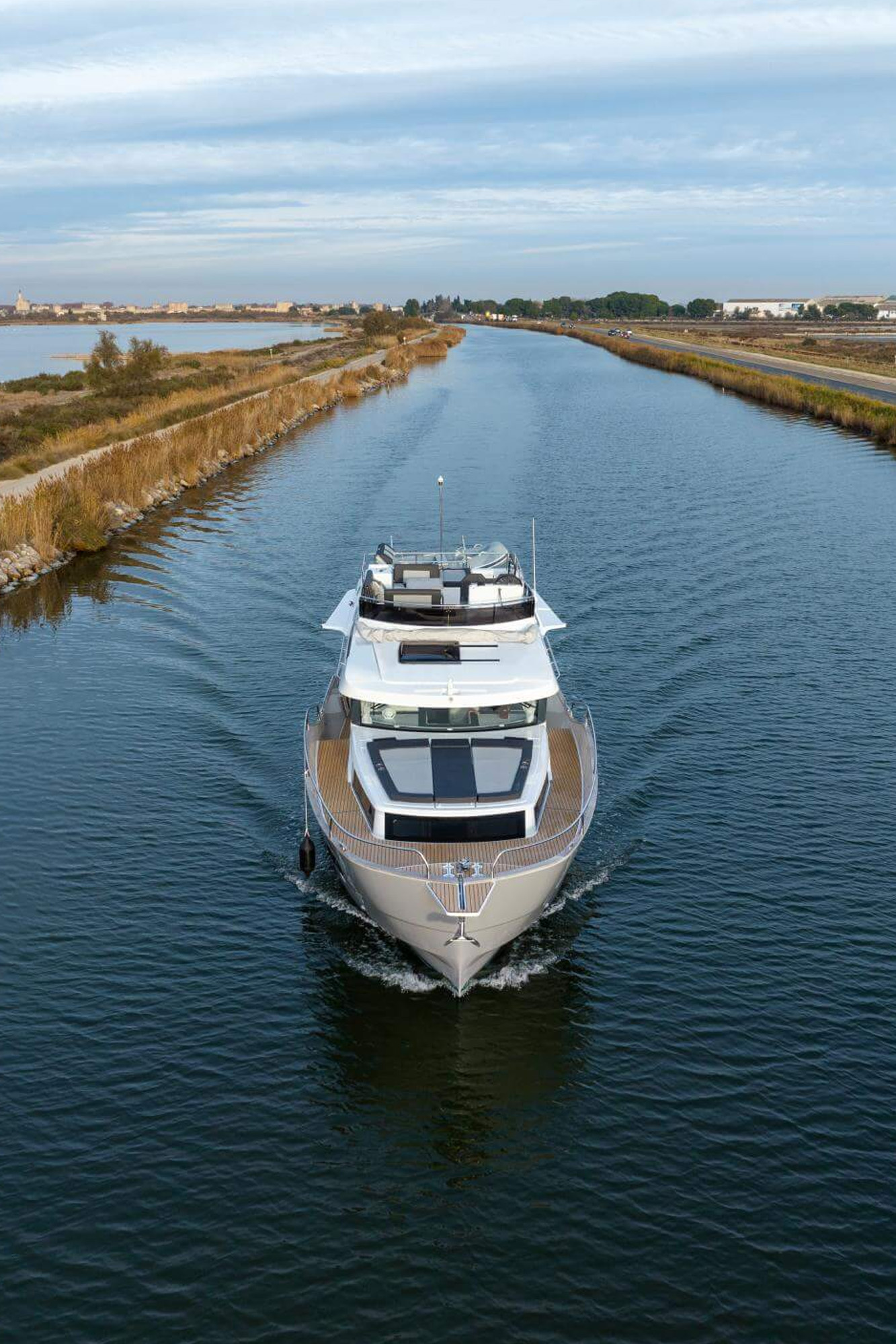 delphia 2027 neue motoren elektro hybrid yachten bild 00 015